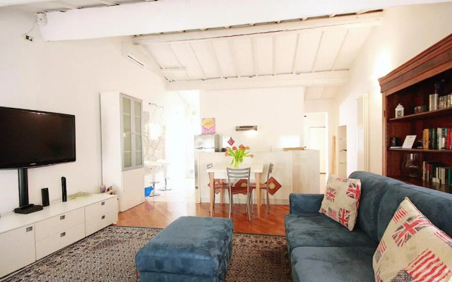 Bianco Apartment