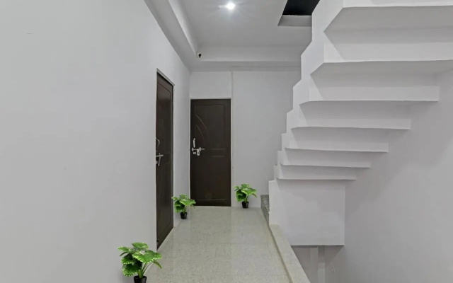 Oyo Flagship 93456 Hotel Kps Inn