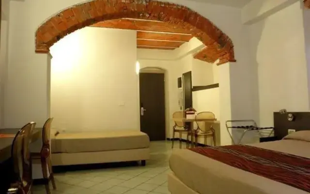 Tirreno Beachfront Apartments
