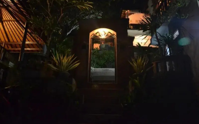 Acarya Bungalows Amed