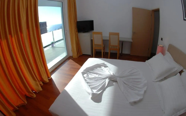Sunset Aparthotel