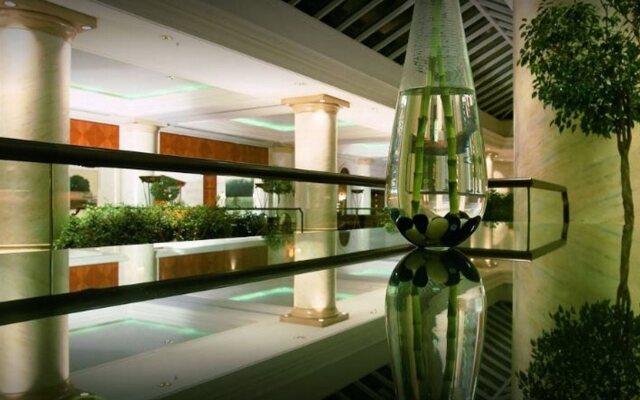 Отель Hyatt Regency Belgrade Сербия, Белград - 4 отзыва об отеле, цены и фото номеров - забронировать отель Hyatt Regency Belgrade онлайн вид на фасад