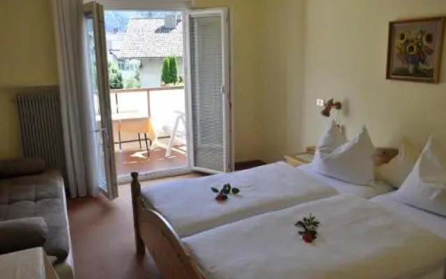 Garni-Hotel Wiesenhof