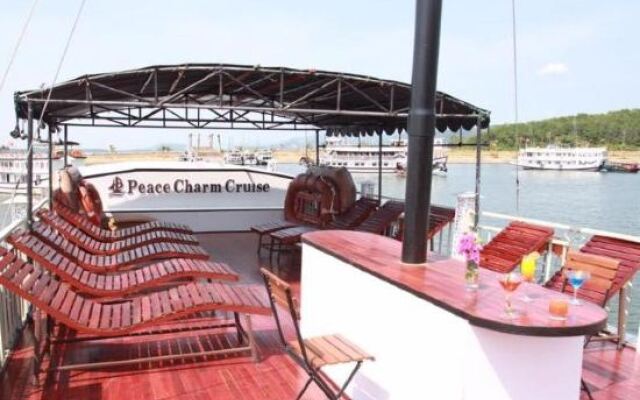 Peace Charm Cruise 1 in Halong, Виетнам from 304$, photos, reviews - zenhotels.com