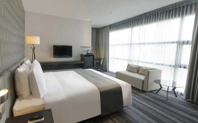 Holiday Inn Bangkok Sukhumvit by IHG