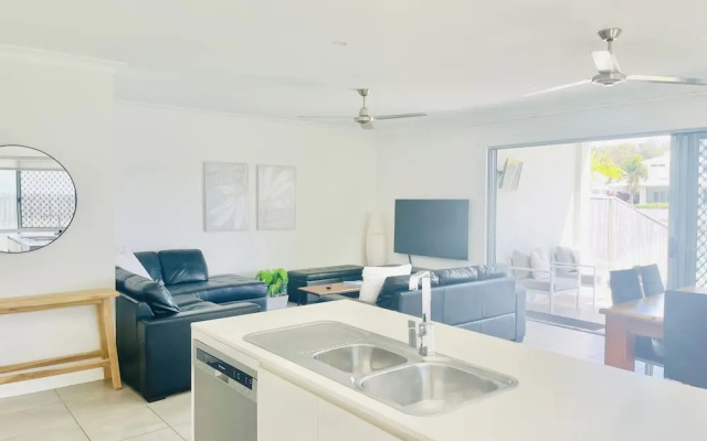 Blue Lagoon Villa B