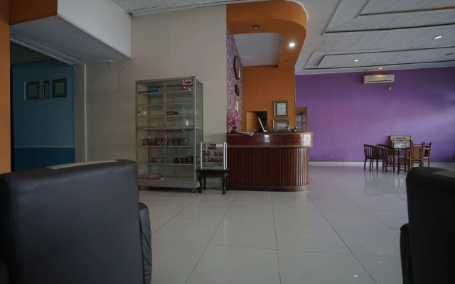 Hotel Dempo Permai by OYO Rooms