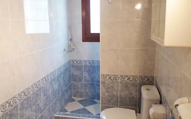 House Ruisenor Falcone