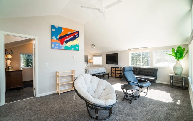 Otter Rock Hideaway 3 Bedroom Home