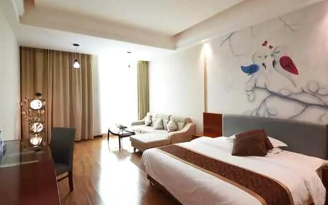 TOWO Shangpin Hotel (Changsha Yuelu Mountain University District)