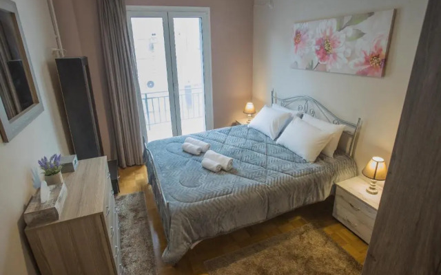 Efis apartment down town Perfect location