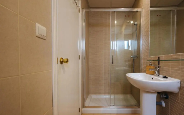 Hostly Rivero 2A Center loft-Fibre-communal terrace-Parking Optional-CLess