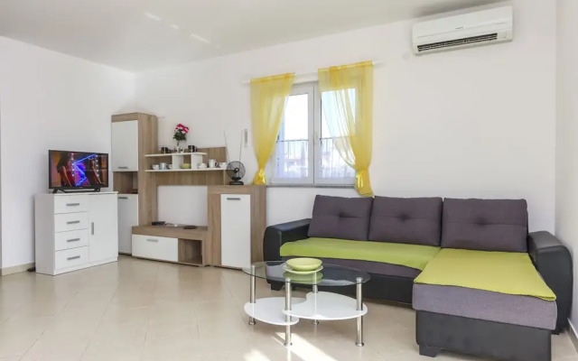 Apartment Ljiljana