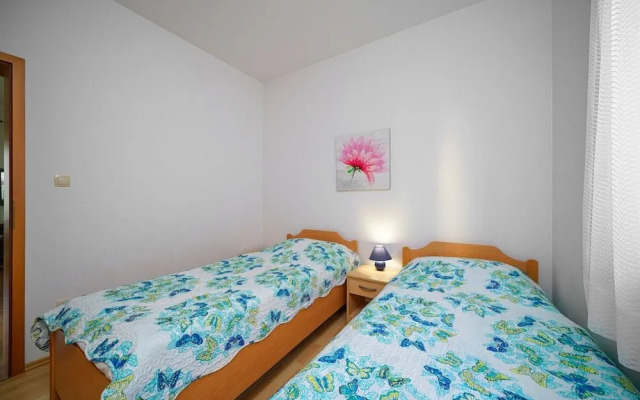 Apartment Nedoklan