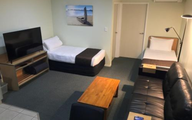 Bay of Islands Gateway Motel & Apartment