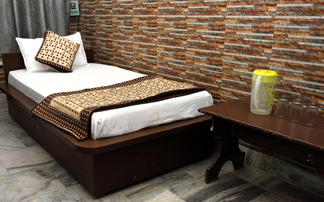 Hotel AAA Continental