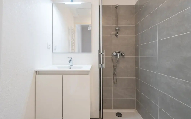Sunny Villa Stay in Serignan