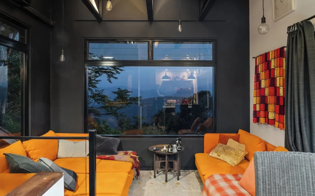 Cabane Treehouse Retreat With Mountain Views