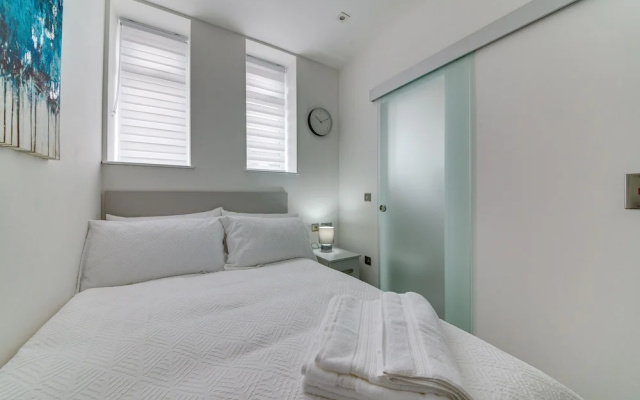 Superior Compact Studio Close to Amenities