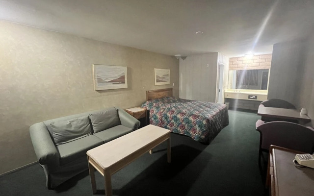 Casa Playa Inn & Suites Stanton Anaheim Area