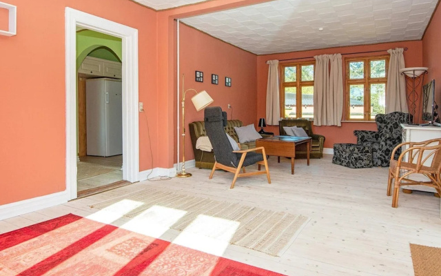 8 Person Holiday Home in Grenaa