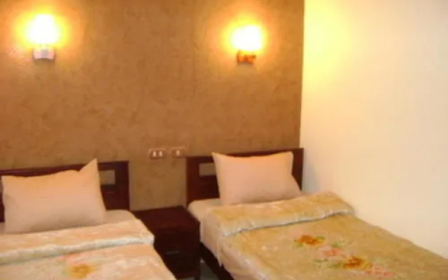 Rotana Palace Hostel