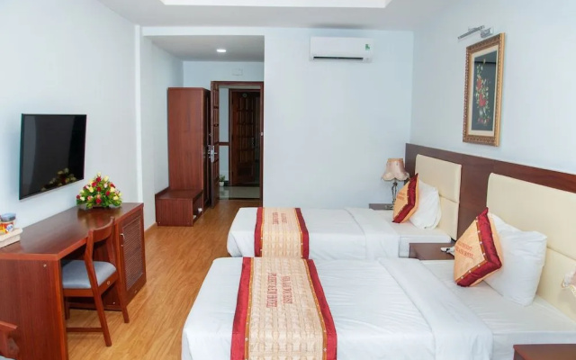 7S Hotel Pleiku & EM