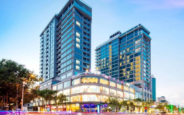 Отель Hoan Cau Luxury Residence вид на фасад