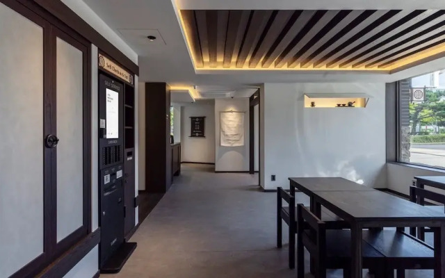 Suwon Haenggung-dong Revora Hotel