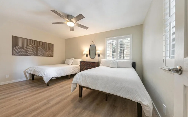 Lake Village Getaway 3 Bedroom Condo