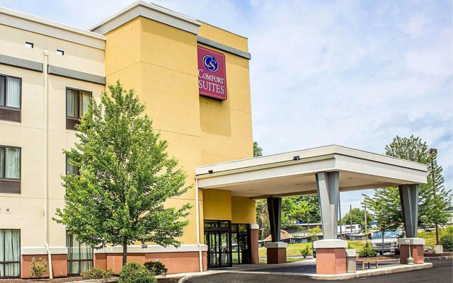 Holiday Inn Cheshire - Southington by IHG