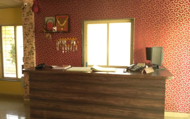 Hotel Morya Garden