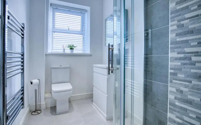 Bay View - 2 Bedroom Apartment - Tenby