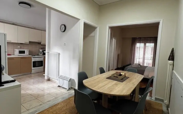 Pnyka Apartment 2