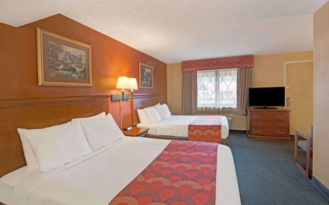 Super 8 Downtown Gatlinburg Convention Center