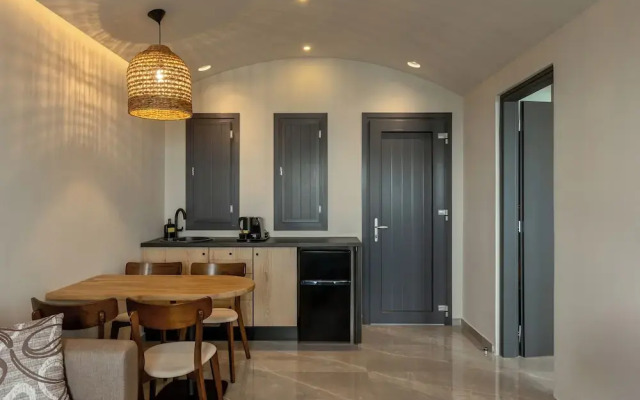 Kudos Suites Firostefani