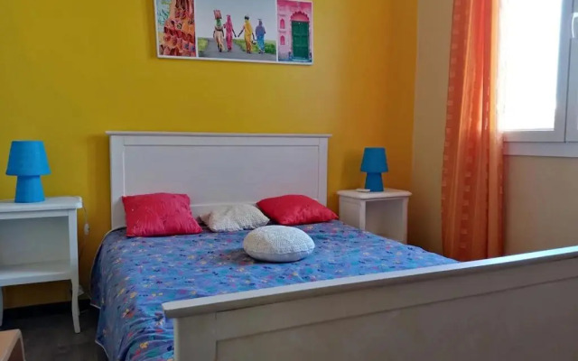 Appartement rez-de-chaussée 500 m de la plage Ste Anne