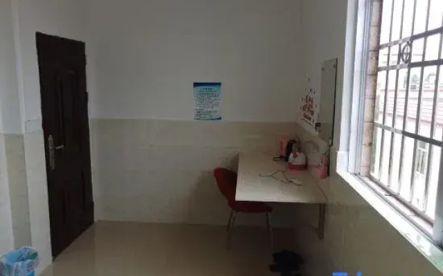 Jujiaodian Apartment