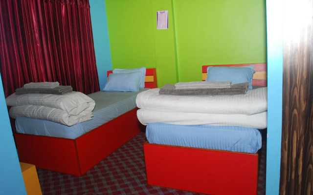 3 Boys Apartment & Guesthouse