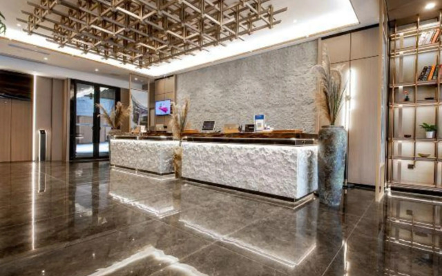 Yunya Interational Hotel(Kuanzhai  Xiangzi Jinli)