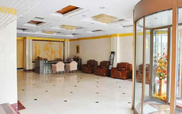 Huayu Hotel