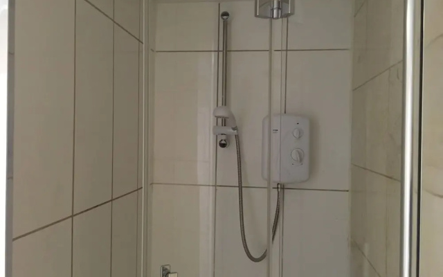 Harbour Lets - New Road Apartment - Porthcawl