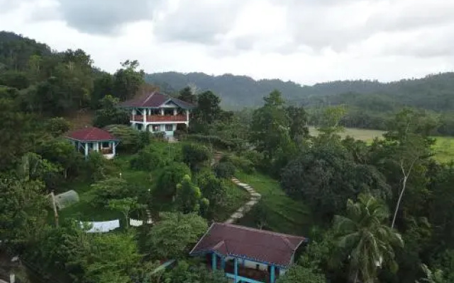 Santa Claus Hilltop