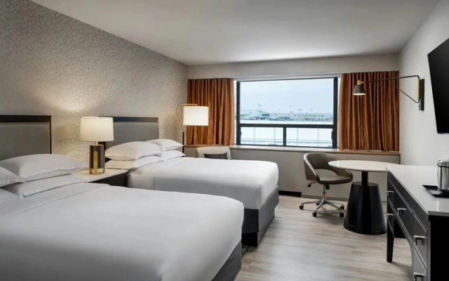 Sheraton Montreal Airport Hotel