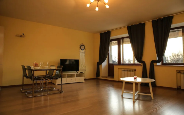 Apartment Troitskaya 26