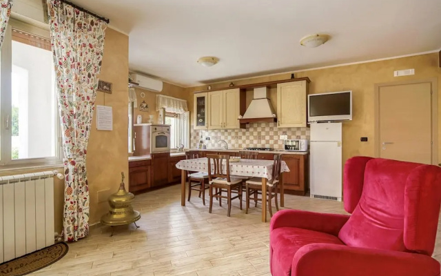 Traditional Holiday Home in Fontane Bianche With Pool