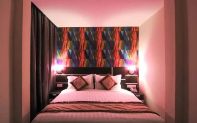 Ritz Kapitol Hotel