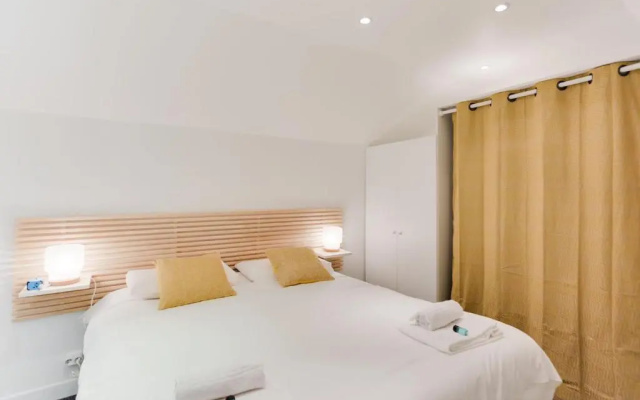 Design Apartment for 4 people between Louvre & Opera
