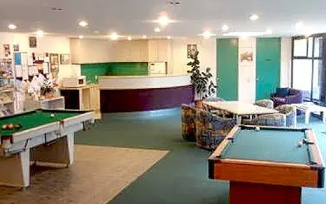 Modern, Spacious Home on Popular Muricata Av - Enjoy Beach, Surf & Sun