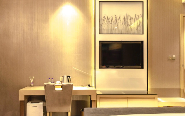 Lavande Hotel Weihai Weigao Plaza